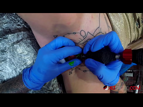 ❤️ An hottie thar a bheith tattooed Sully Savage fuair tattoo ar a clitoris ️ Just a porn uainn ga.klassikaprint.ru ☑